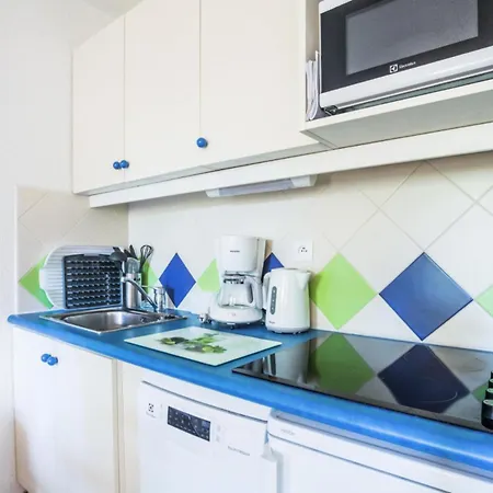 Apartment Saint-raphael Valescure - Maeva - 4 Personnes Selection Mae-7232 *